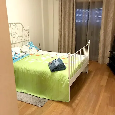 Διαμέρισμα Apartment With 3 Bedrooms In Lisboa With Wonderful City View Furnished Terrace And Wifi 10 Km From The Beach *